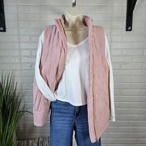 NWT Doe and Rae Pink Quilted Zip Up Vest Size Small